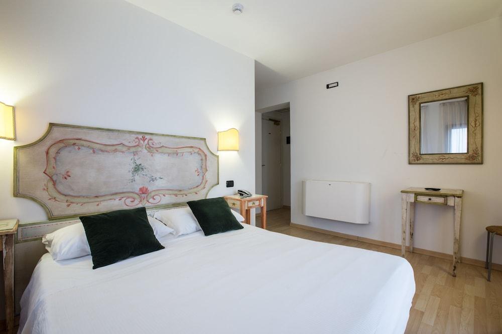 Hotel Ariston Mestre Eksteriør bilde