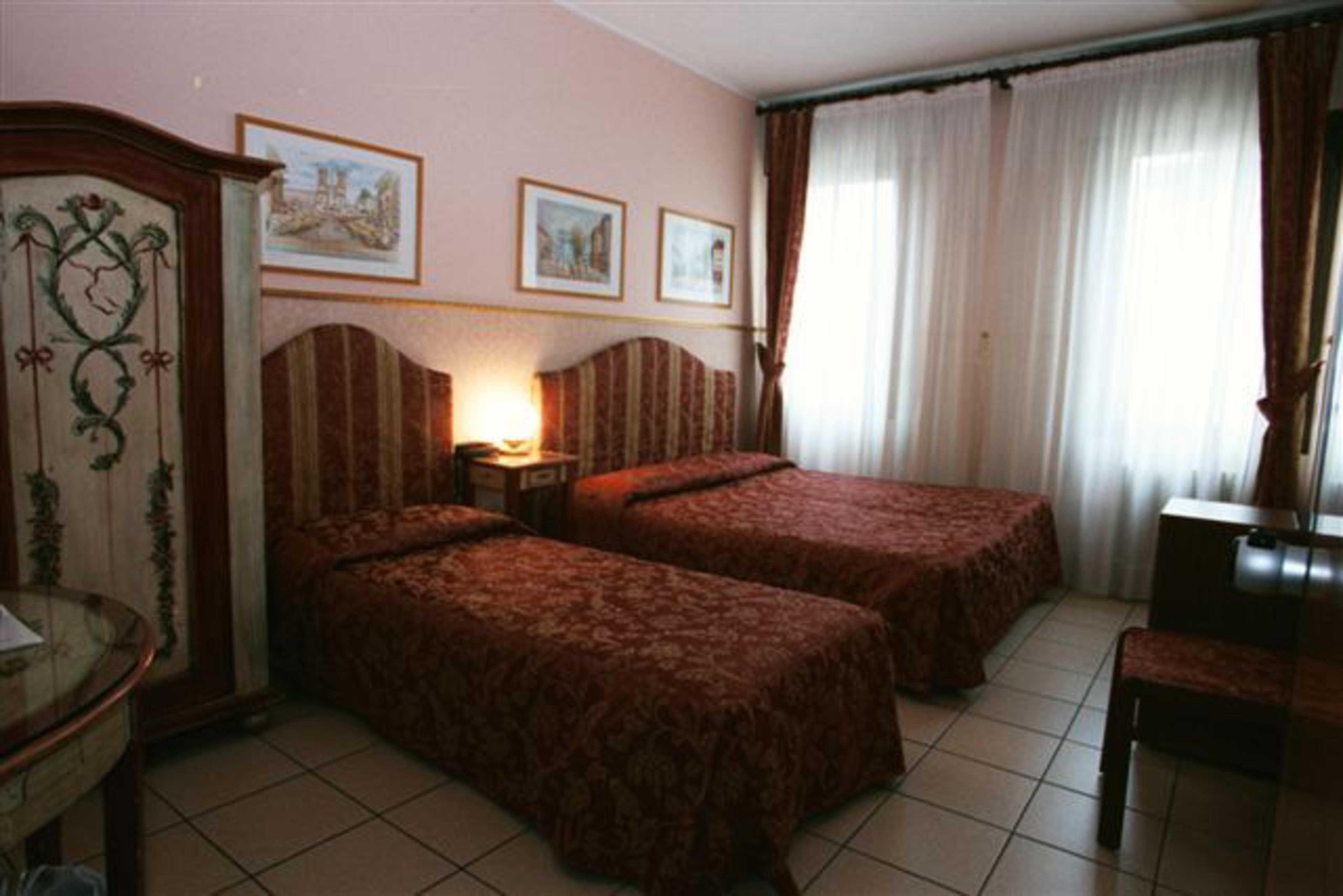 Hotel Ariston Mestre Eksteriør bilde