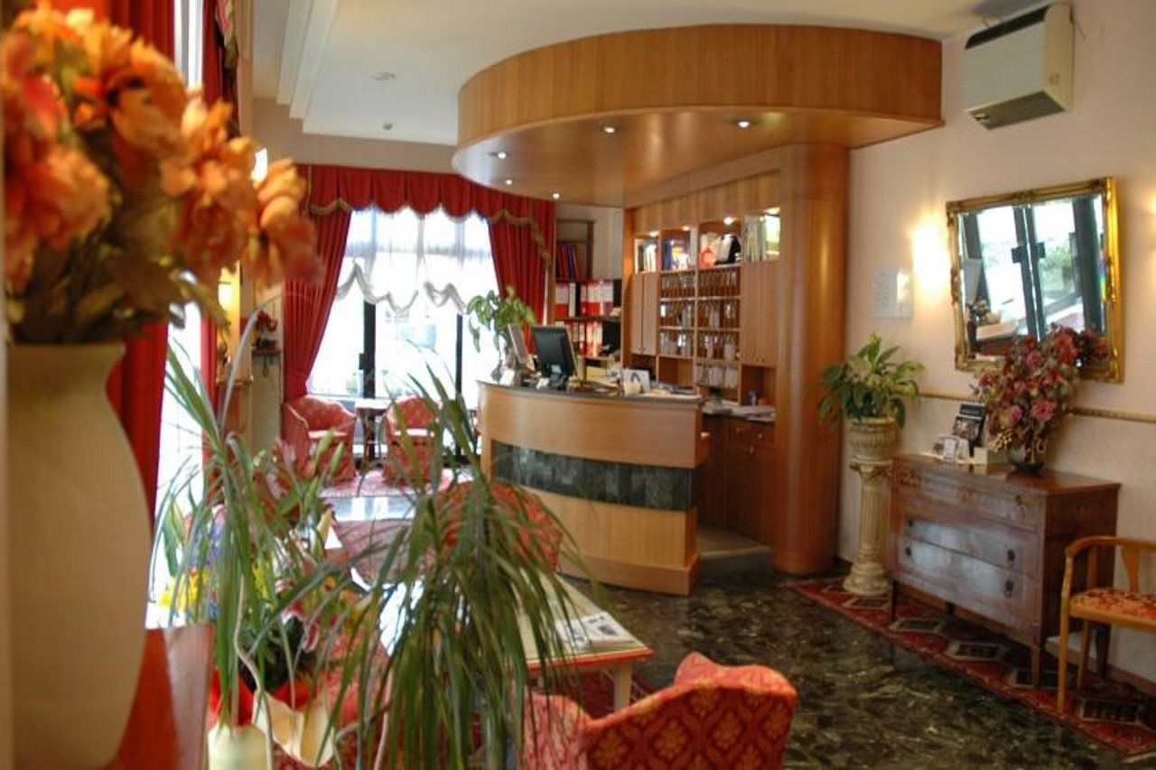 Hotel Ariston Mestre Eksteriør bilde