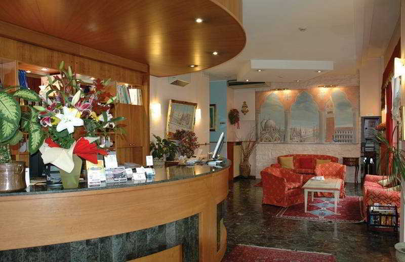Hotel Ariston Mestre Eksteriør bilde