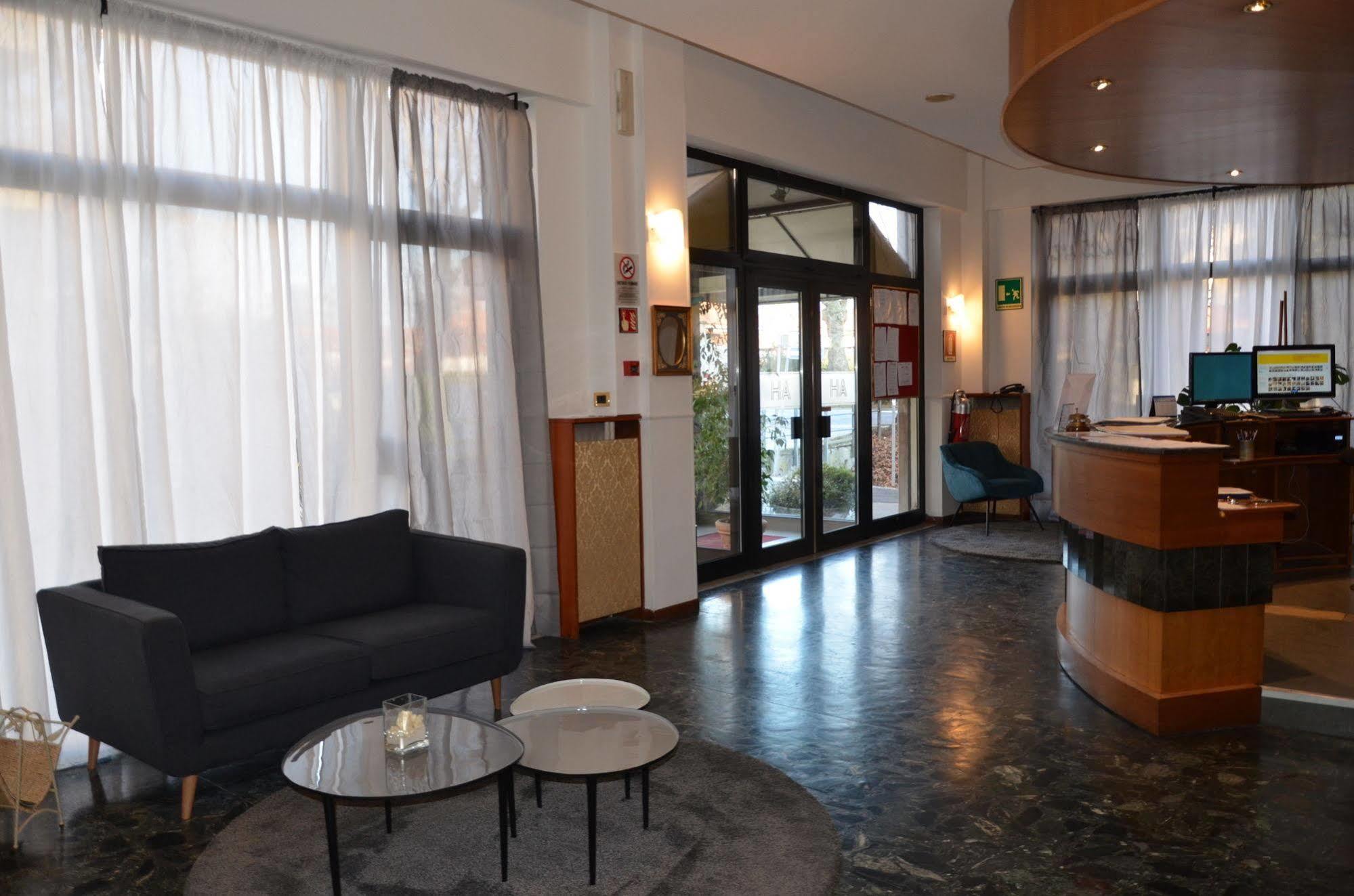 Hotel Ariston Mestre Eksteriør bilde